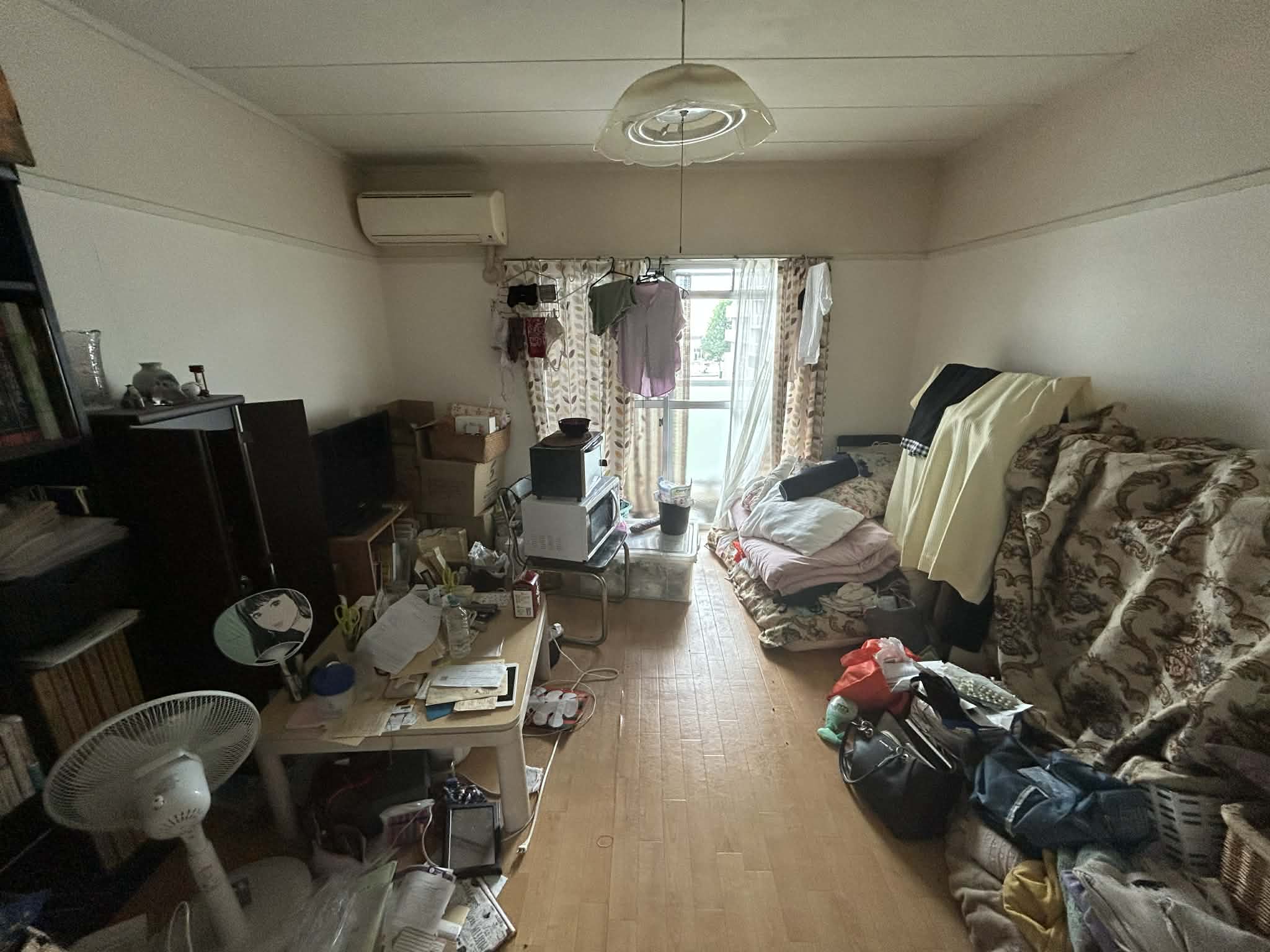 物で溢れた部屋